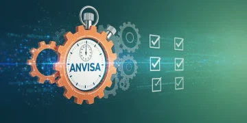 Logotipo da ANVISA com engrenagens e um cronômetro, simbolizando a otimização e a redução do tempo no registro de produtos.